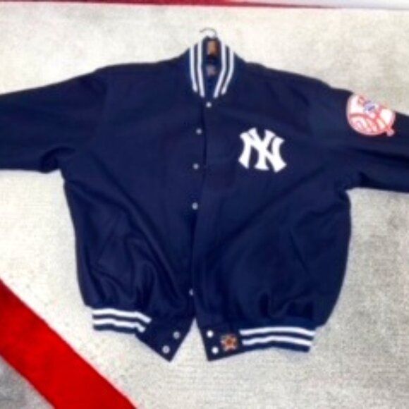 Yankees Jacket - Picture 1 of 6